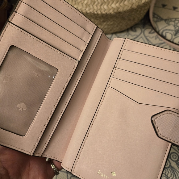 Kate Spade Pink Heart-Shaped Crossbody Bag and Wallet Set - Picture 7 of 11